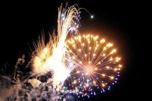 Shelton kicks off summer with concert, fireworks