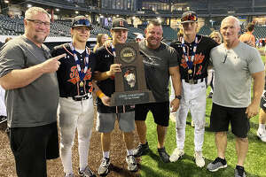 (story update) From Shells and Oilers roots, Tigers outfielders "all Edwardsville boys now" ... and state champs