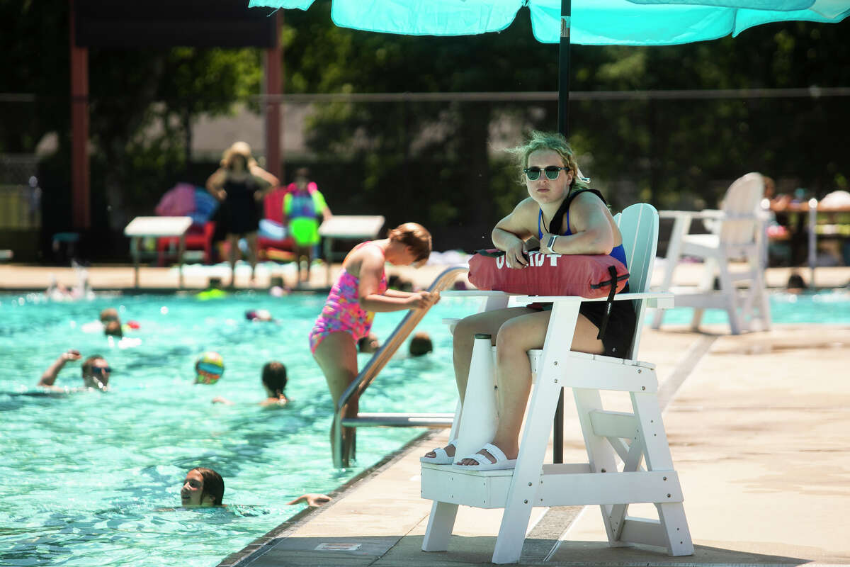 Plymouth Pool changes hours for last two weeks of season