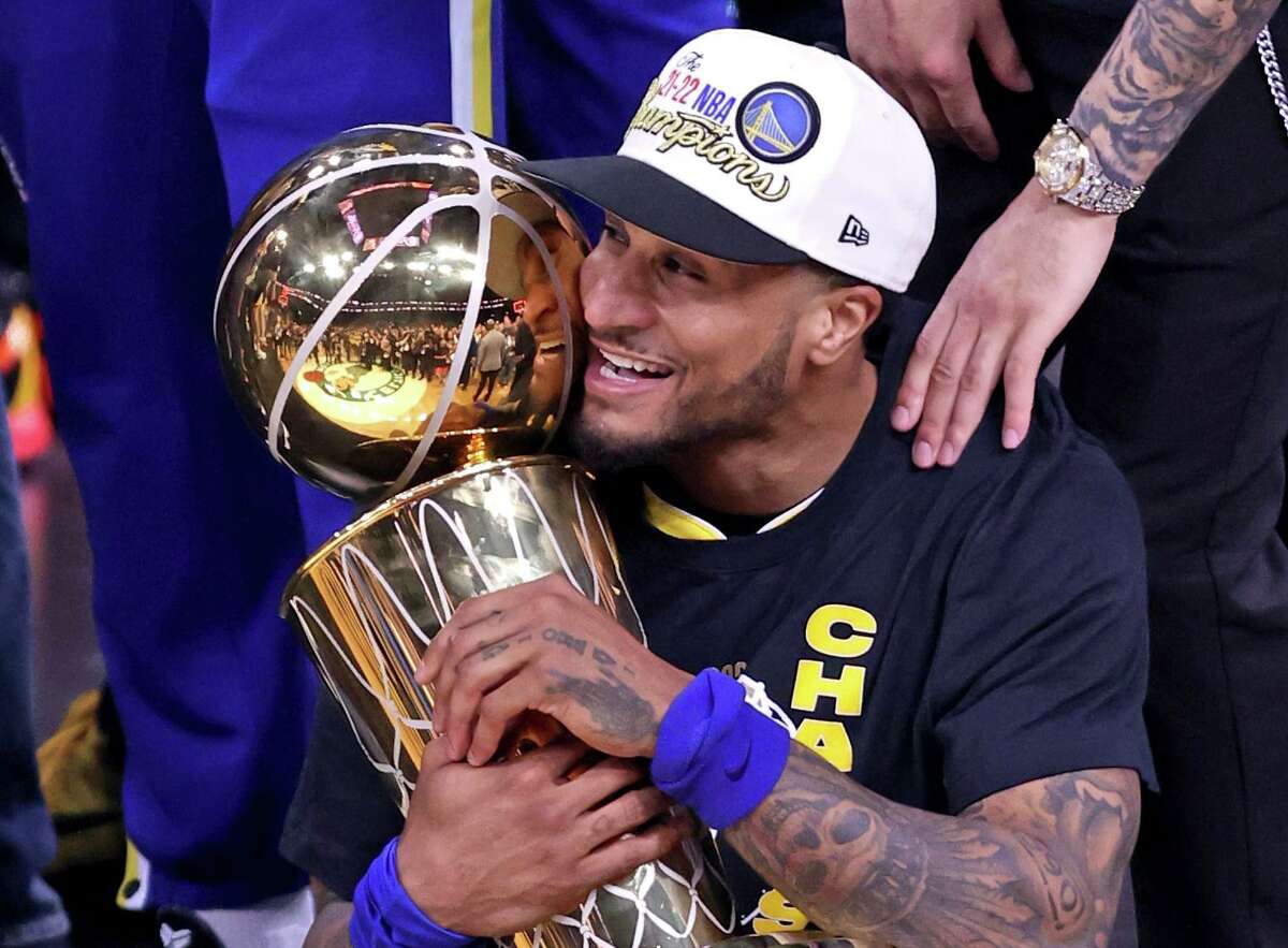 Here's how much the NBA Finals trophy is worth