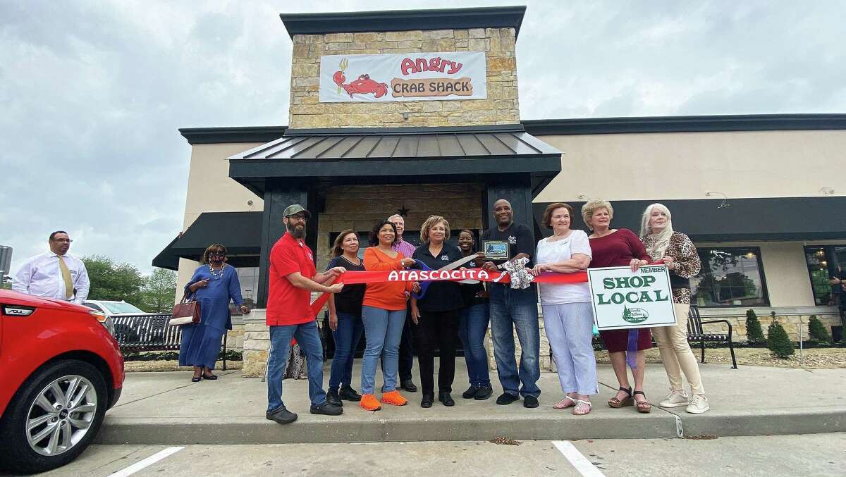 The Angry Crab Shack opened their new restaurant in Atascocita recently with the help of Partnership Lake Houston and the Atascocita Fire Department. Fire personnel engaged in a fun-spirited spicy crawfish eating competition.