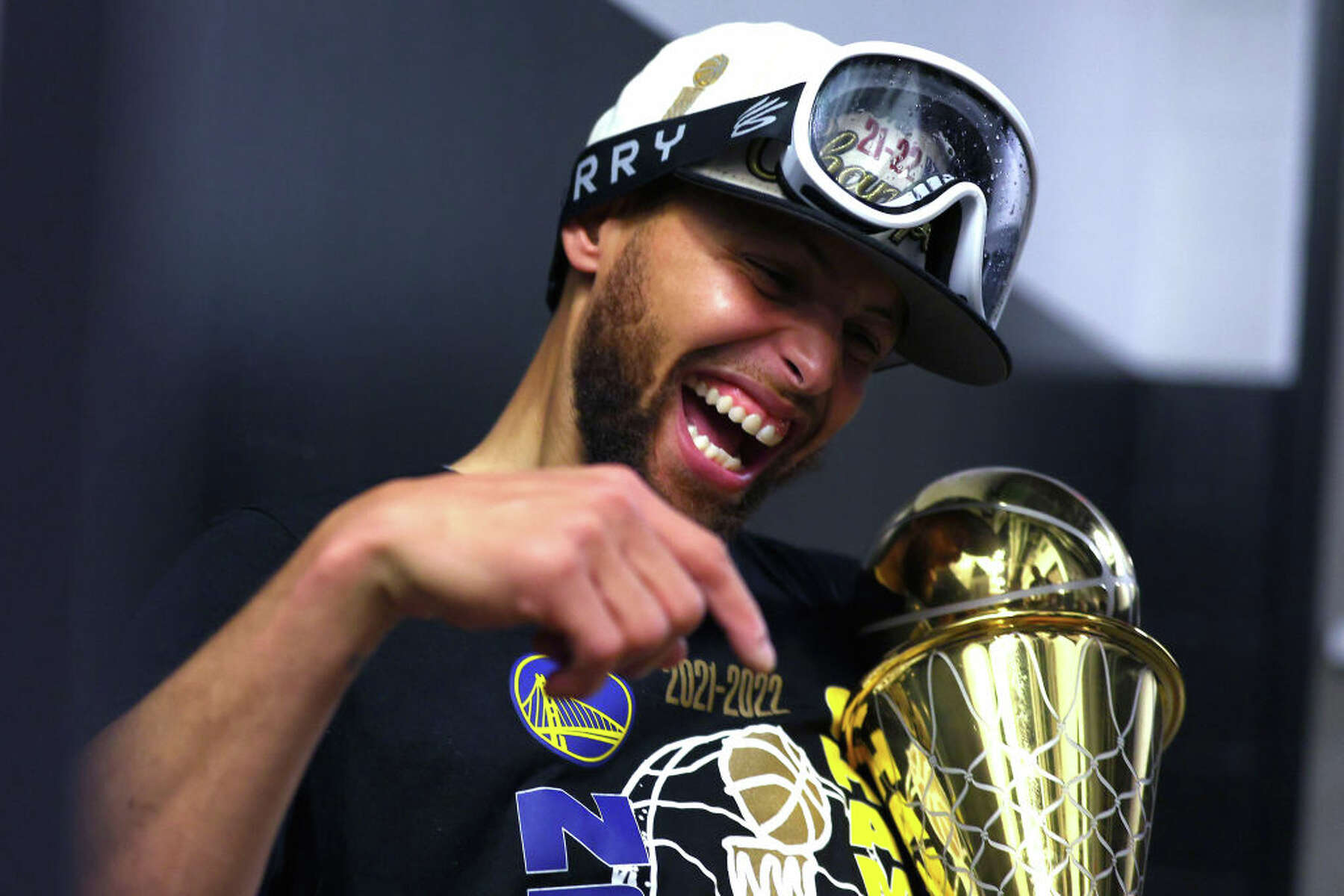 Golden State Warriors 2022 Championship: Celebrate with Hats, Shirts and  Gear - Sports Illustrated