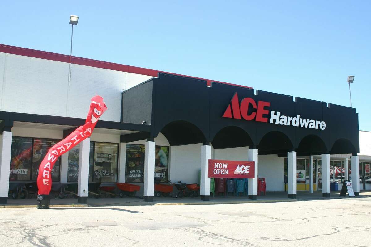 Big Rapids, ACE Hardware at Bulldog Square now open for business