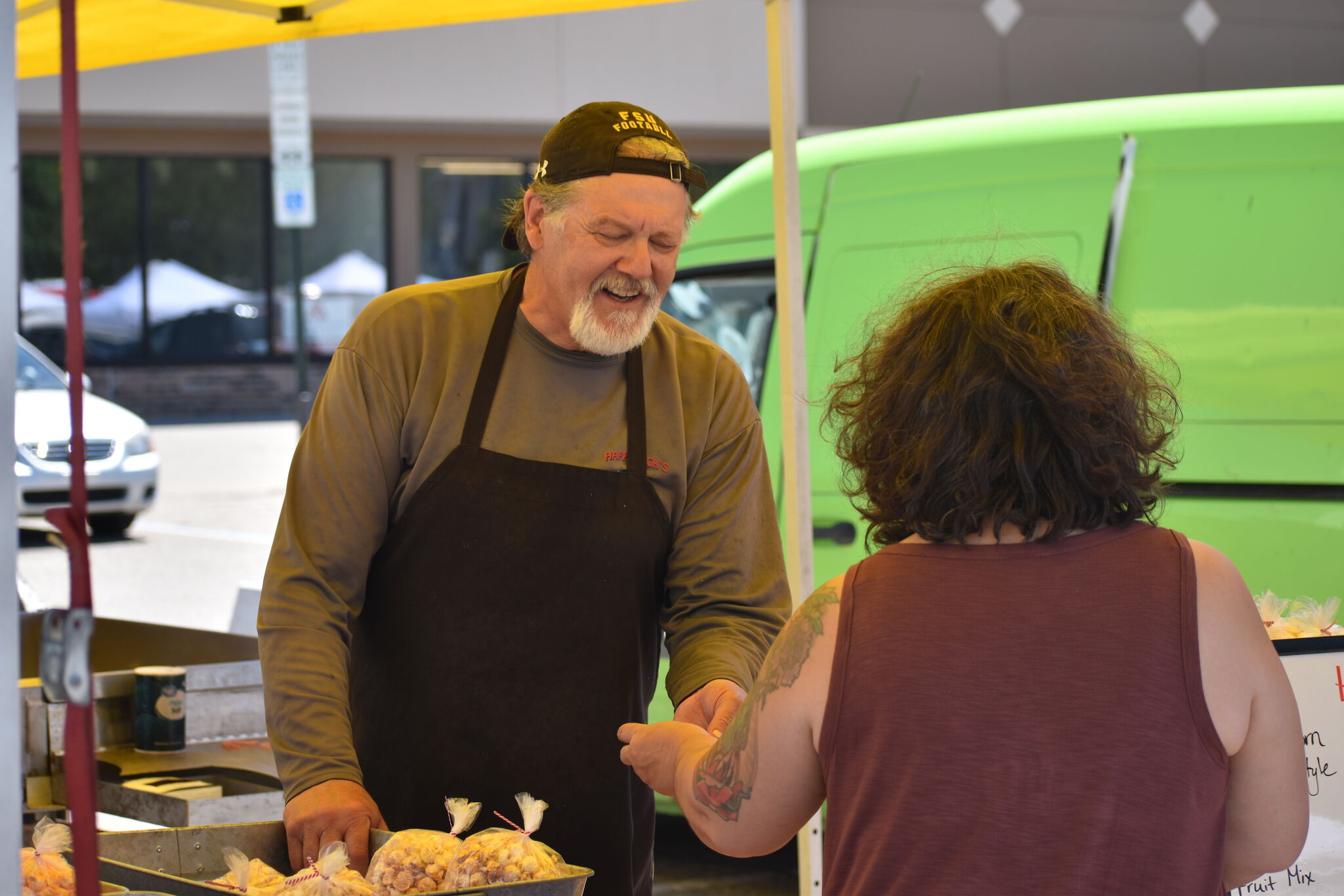At the market: Retired Ferris alum sells kettlecorn with family at Big Rapids Farmers Market - Vimarsana News
