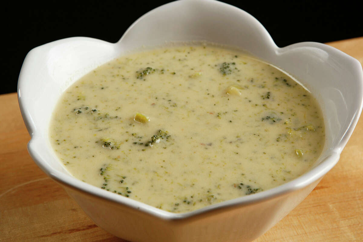 Lovina shares a recipe for broccoli cheese soup in this week's Amish Kitchen.