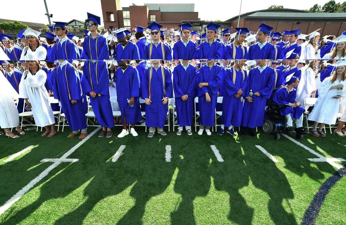 Darien High Class of 2022 bids farewell to their school