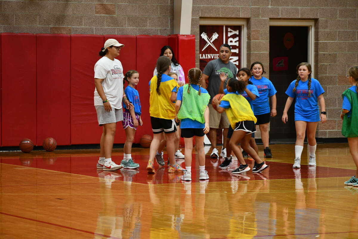 Plainview Athletics is continuing the “Camp of Champions” series. This week, women’s basketball took to the hardwood for the three-day camp. 