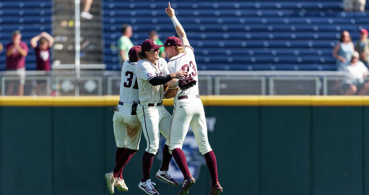 Texas A&M Baseball Brands the Longhorns Eliminated From the CWS with an  Aggies Win