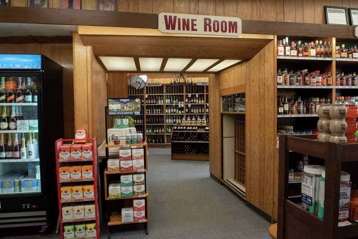 Popular Schenectady liquor store marks milestone