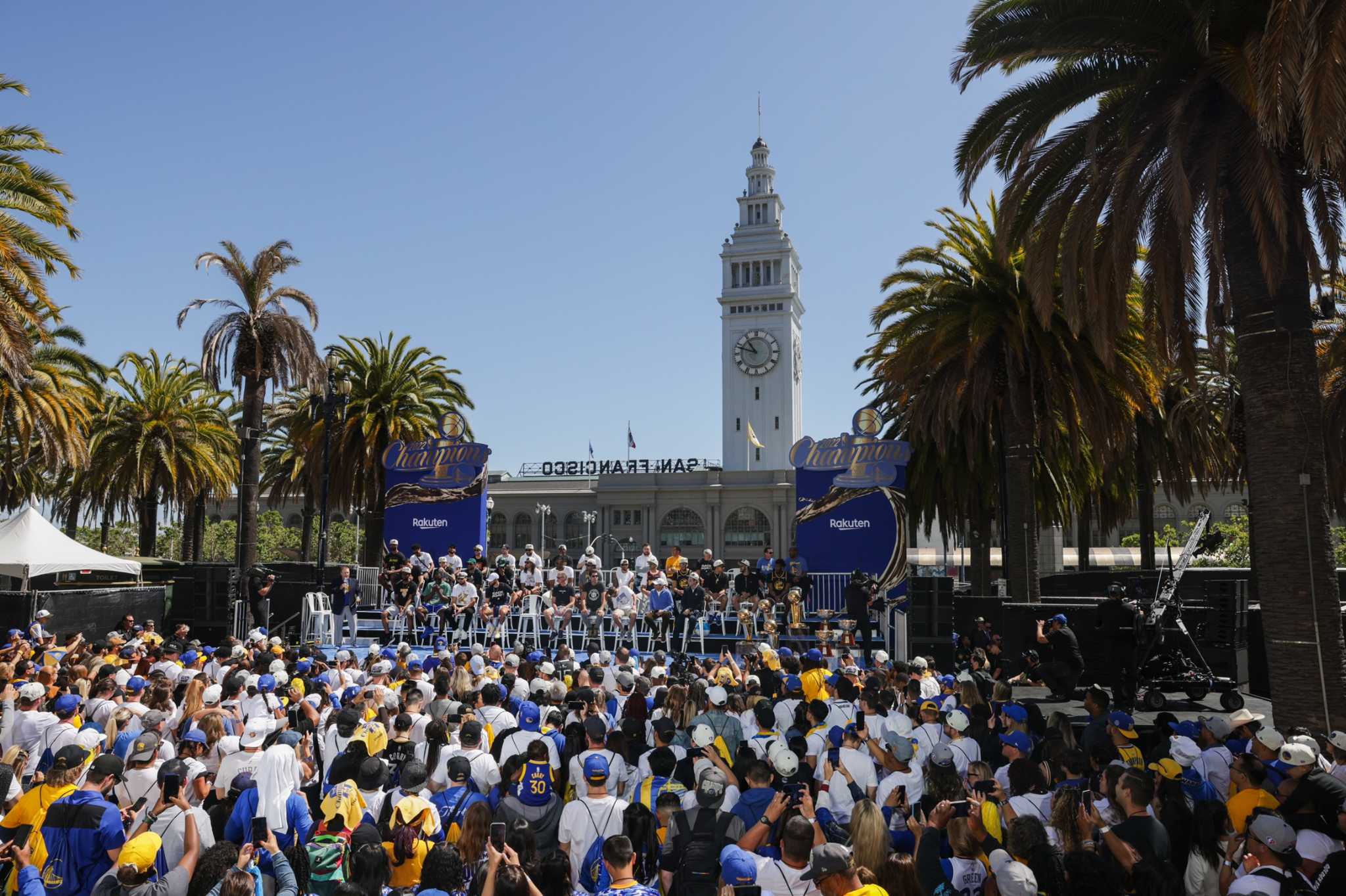 Warriors parade 2022: Fans pack NBA Championship celebration