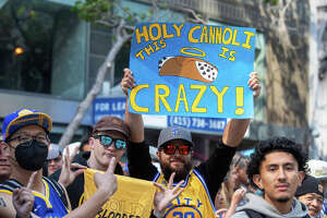 The best fan signs from the Warriors championship parade