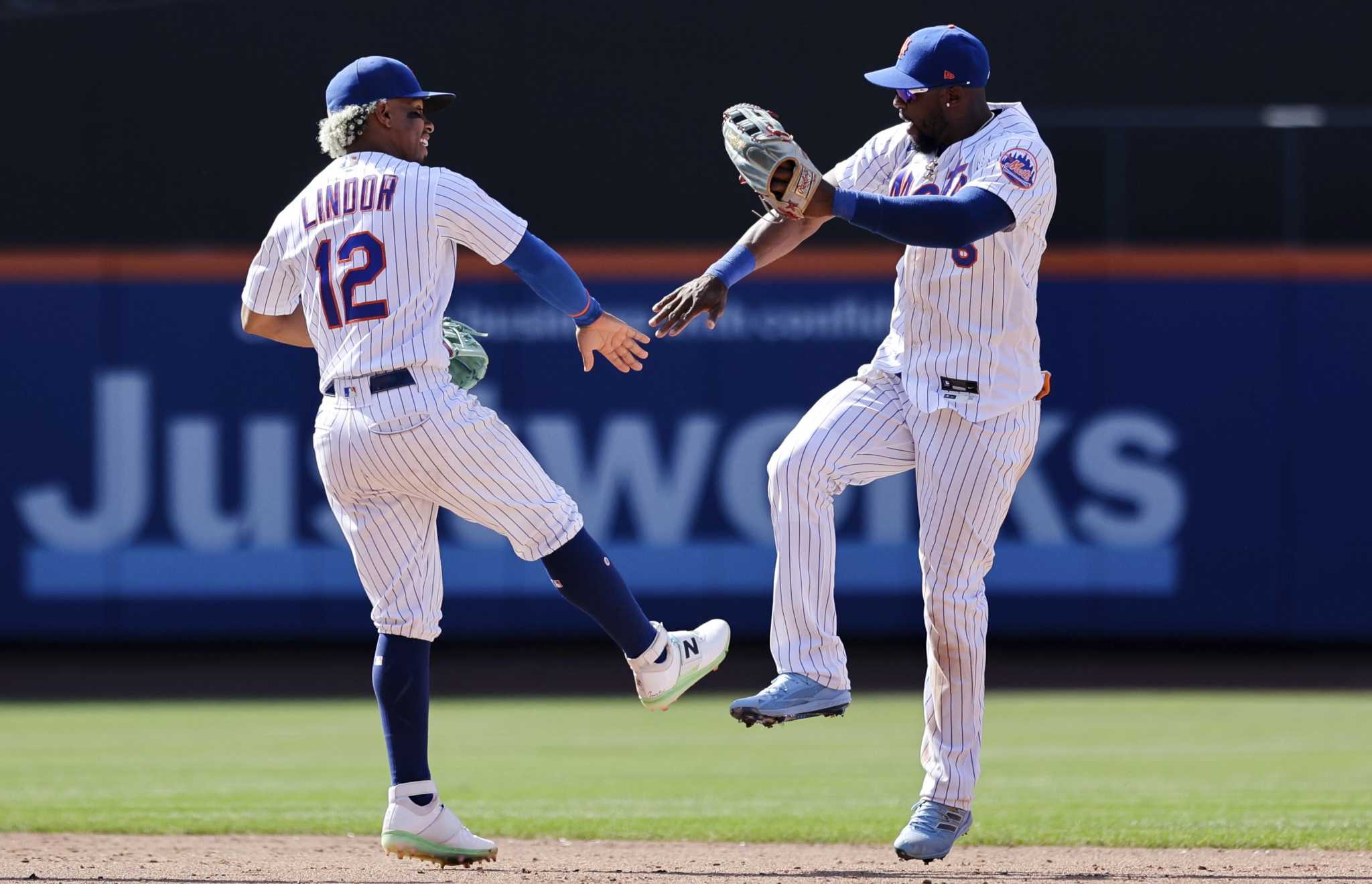 Mets and Yankees Close April With Best Record in NL and AL - The