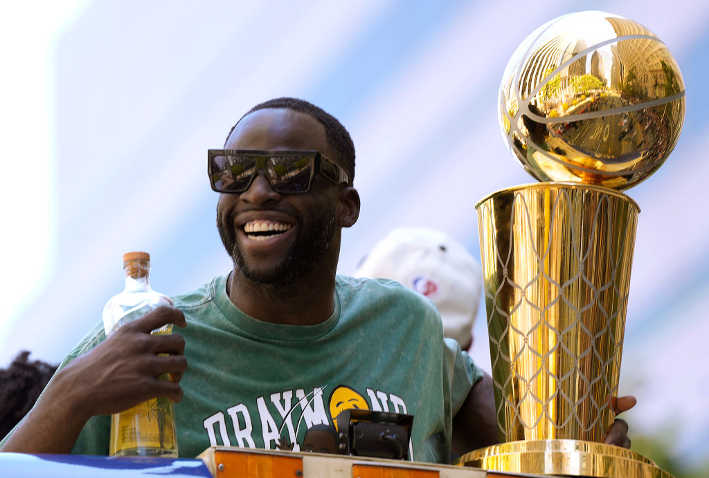 Warriors Draymond Green stops to order Ghirardelli ice cream during victory parade in San Francisco