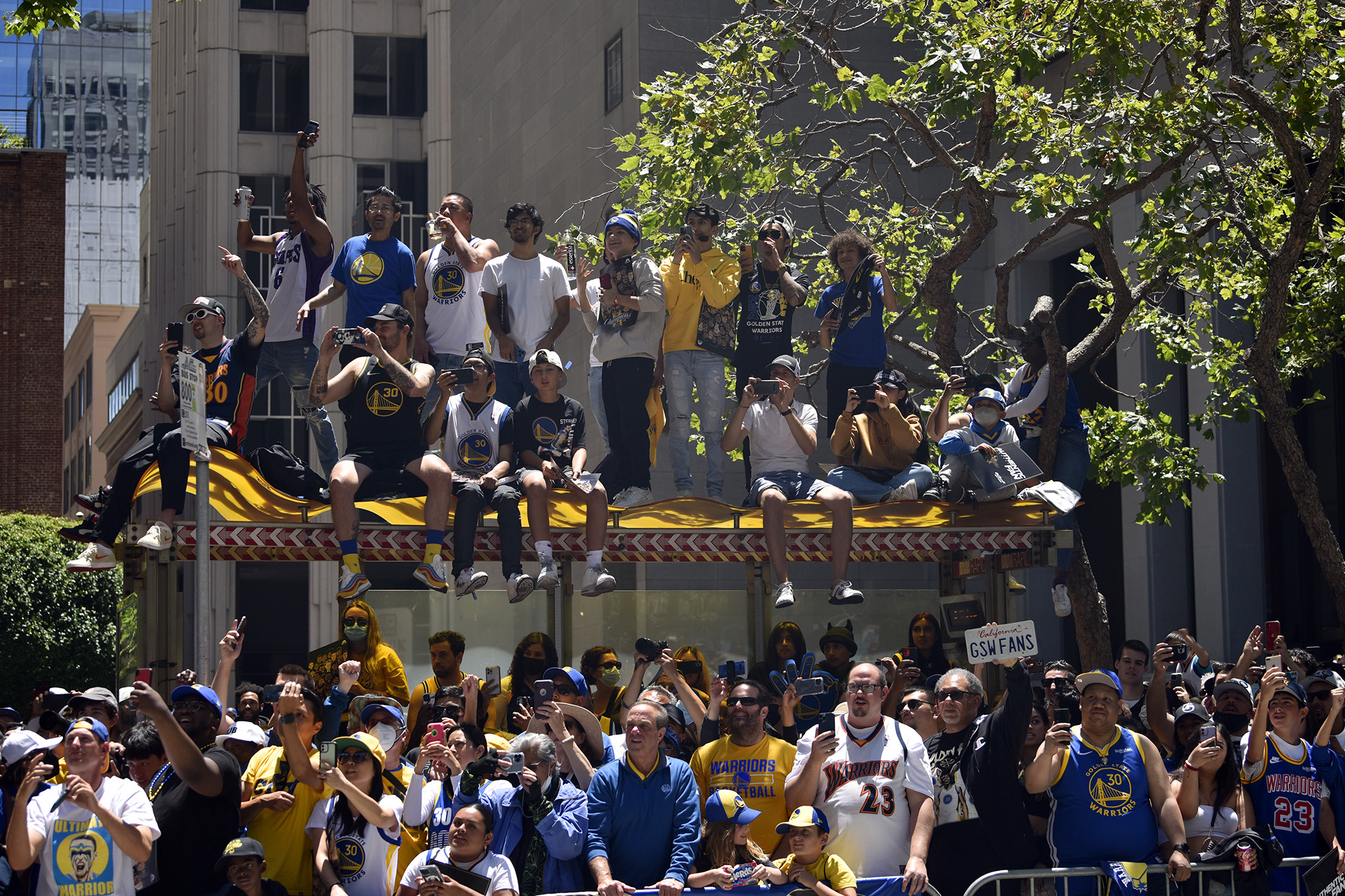 The best moments from the Warriors' parade