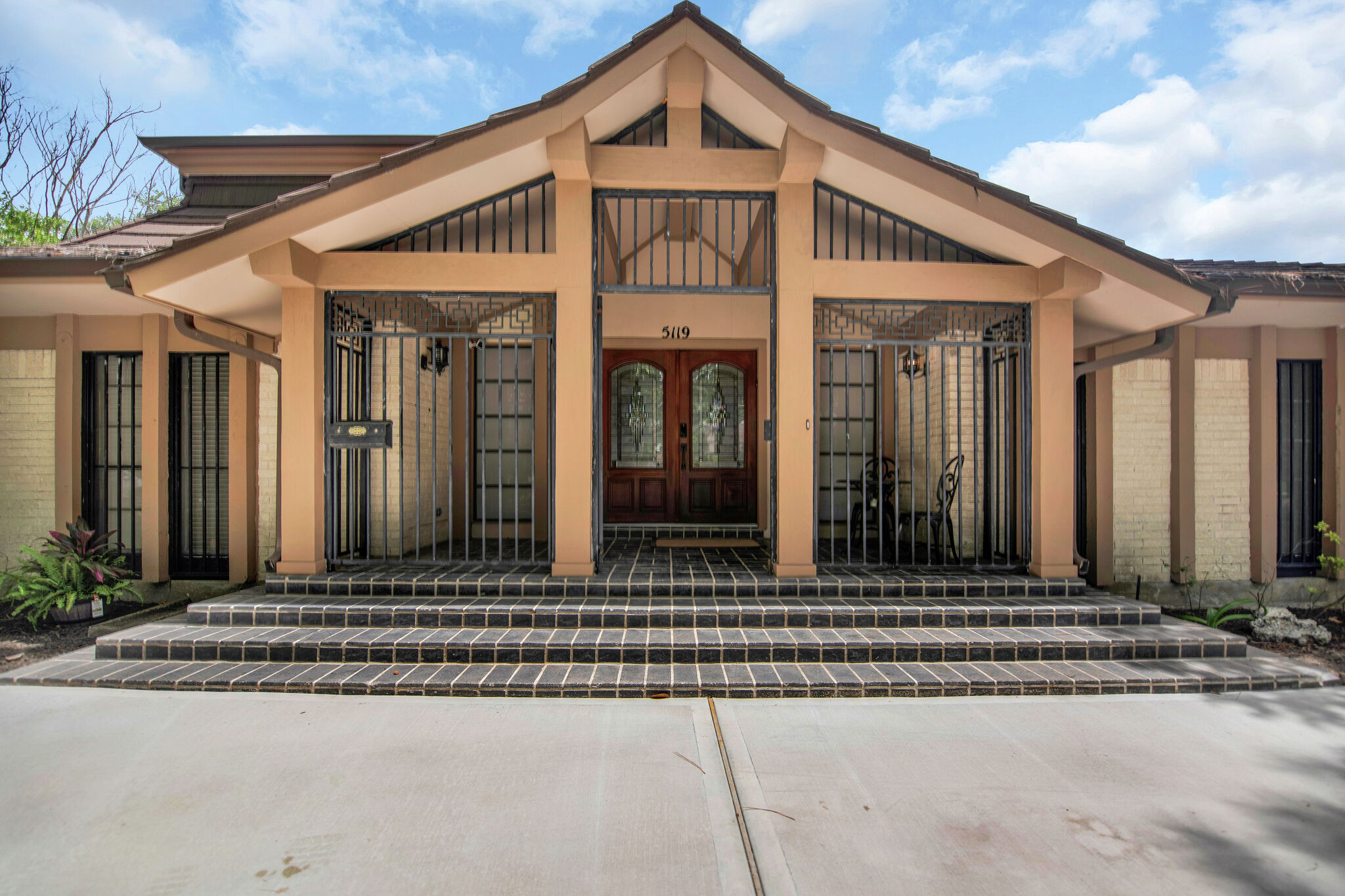 Rare Houston home with Japanese style hits market for nearly $1M