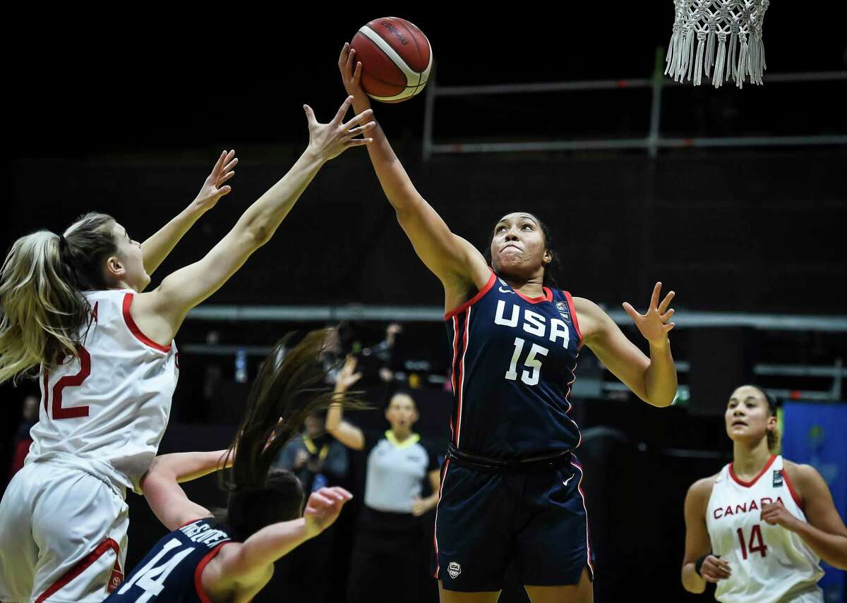 UConn women’s basketball freshman Isuneh ‘Ice’ Brady helped led Team USA to gold at the 2022 FIBA U18 Americas Championship in Argentina. It was her first time playing for Team USA.