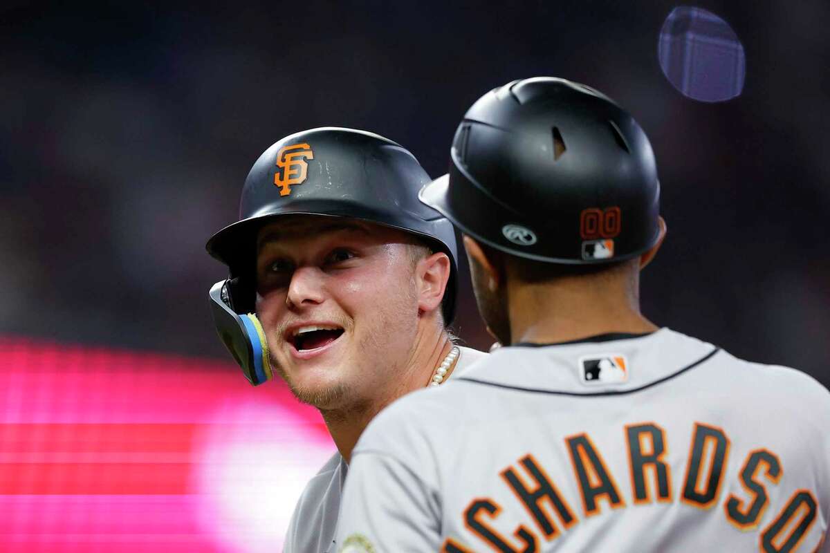 ATLANTA, GA - JUNE 20: Joc Pederson #23 of the San Francisco Giants reacts back towards the Atlanta Braves dugout after hitting a single during the ninth inning at Truist Park on June 20, 2022 in Atlanta, Georgia. (Photo by Todd Kirkland/Getty Images)