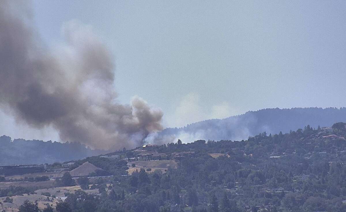 Thousands without power due to wildfire in San Mateo County