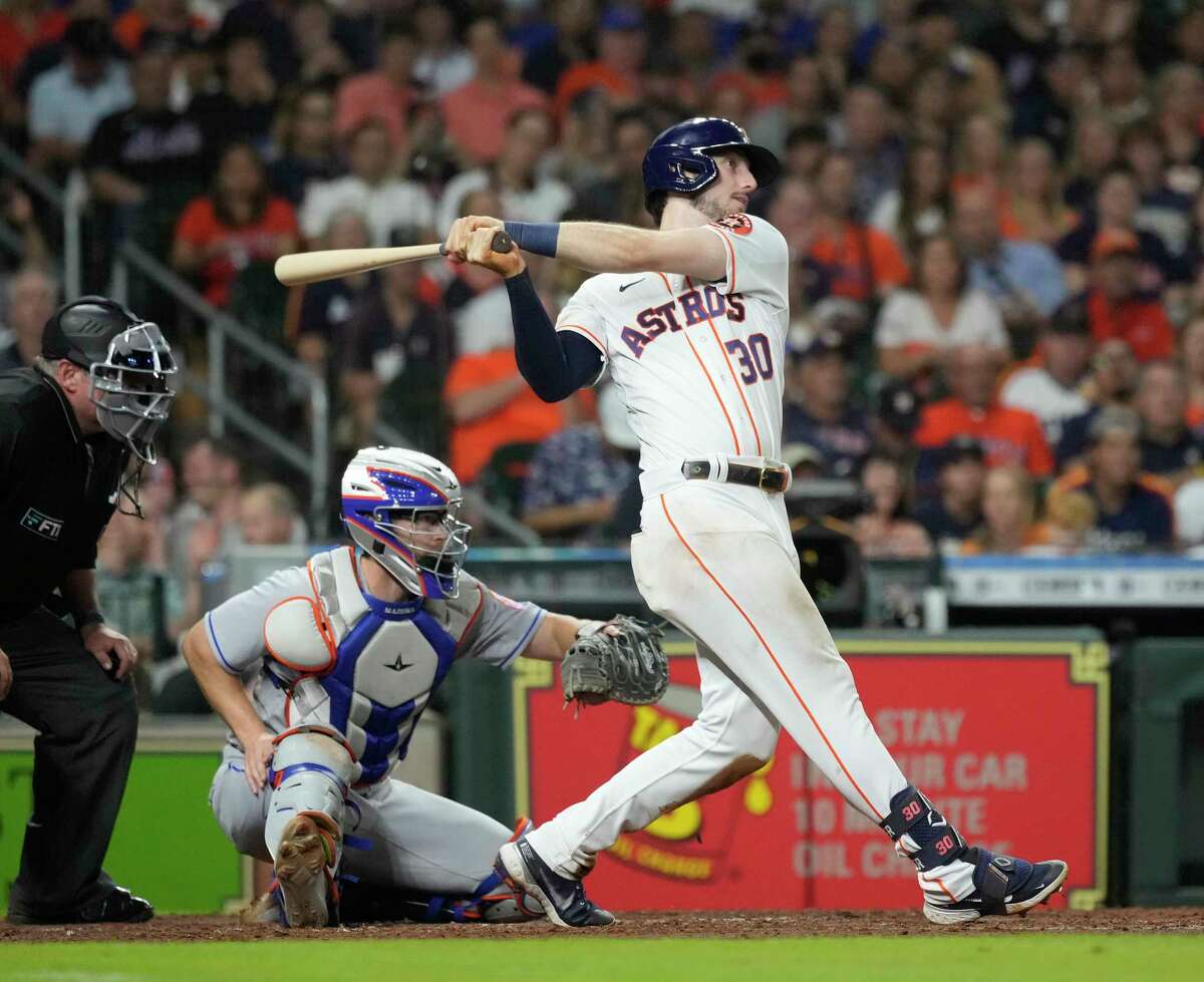 Houston Astros Kyle Tucker (30) hits an RBI double off of New York Mets relief pitcher Chasen Shreve scoring three runs during the fifth inning of an MLB game at Minute Maid Park on Tuesday, June 21, 2022 in Houston.