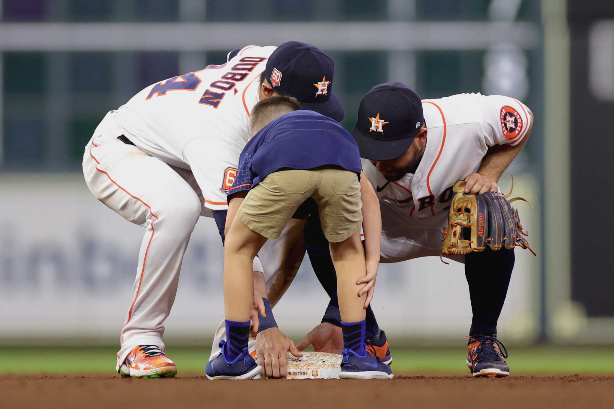 The Astros Beat the Team That Put Up a Statue of His Dad—and He Loves It