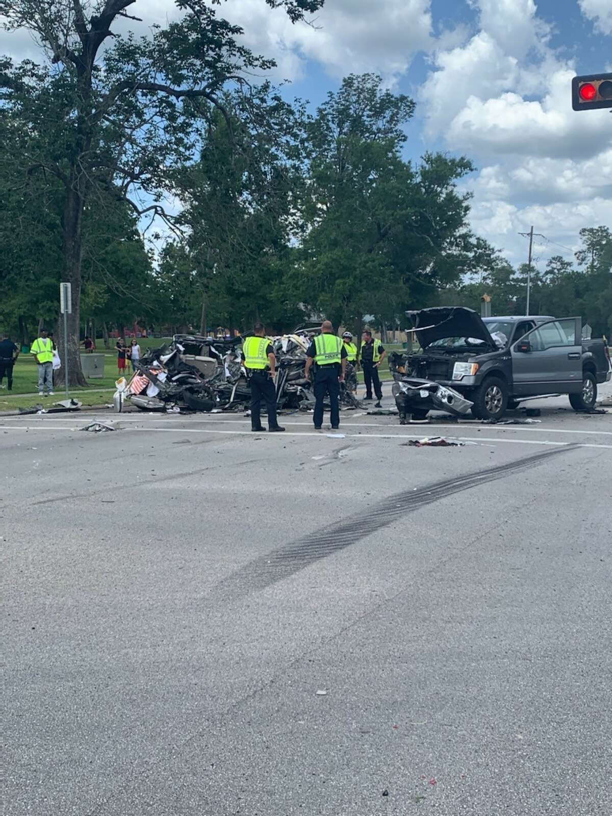 The Beaumont Police Department said officers are working to clear a crash involving six vehicles. Police said there were no life- threatening injuries from the crash that occurred in the area of Dowlen Road and Gladys Avenue on Wednesday.