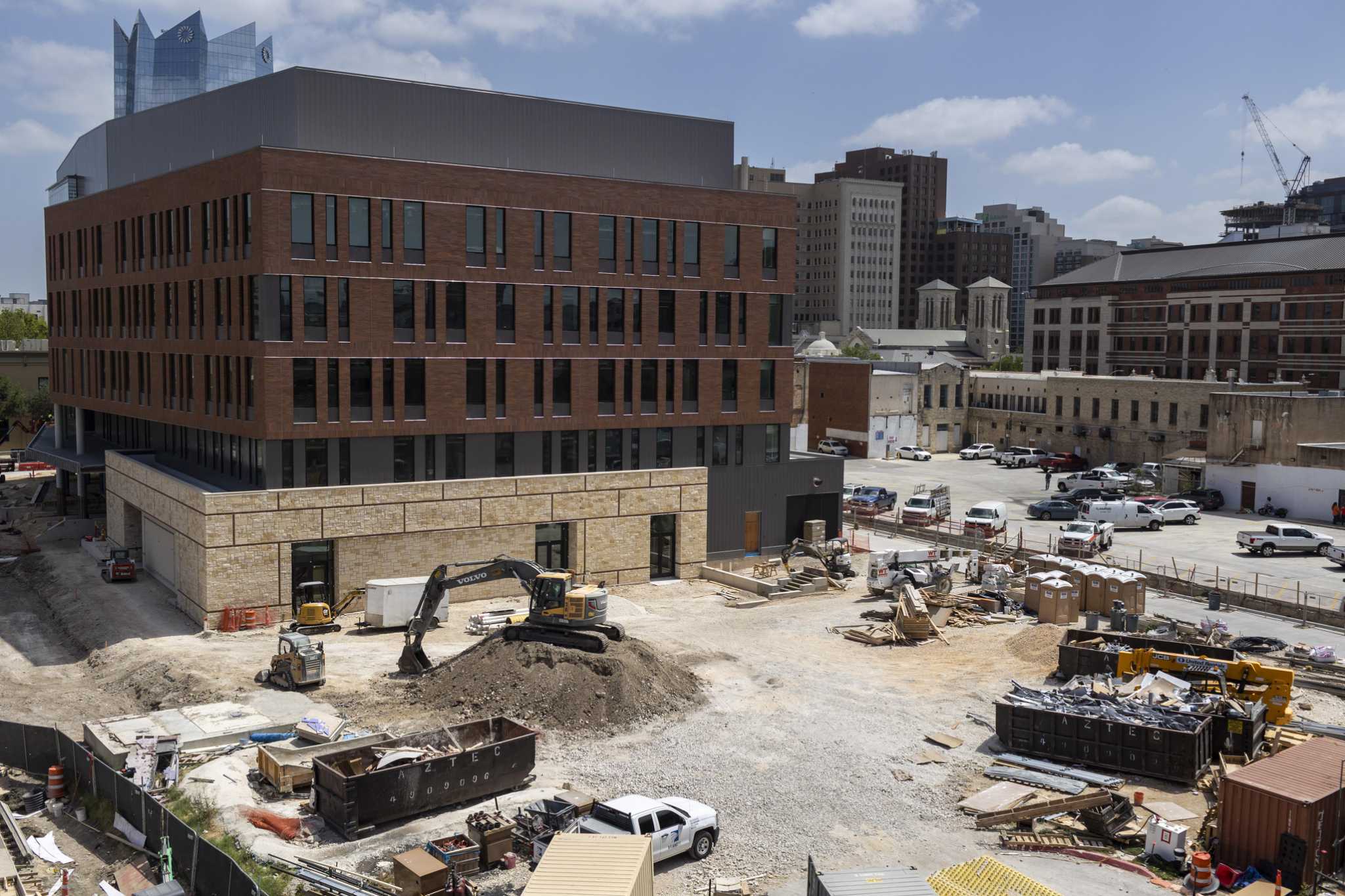 UTSA hopes new building will draw downtown visitors - Vimarsana News