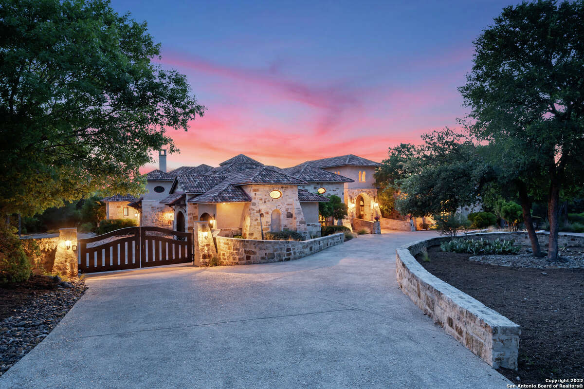 The 8,549-square-foot home has four bedrooms and six bathrooms. There is also a 965-square-foot casita with one bedroom, one full and one partial bathroom.