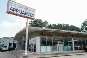 Conroe to buy former appliance store building