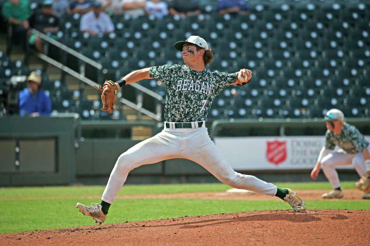 Reagan pitcher Britton Moore (7) delivers a pitch in the first inning. Southlake Carrol defeated Reagan 8-5 in 6A baseball Championship on Satuirday, June 11, 2022 at Dell Stadium.