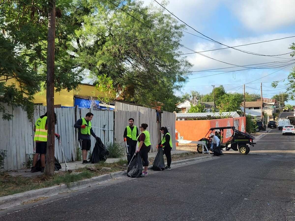 Over 40 volunteers gathered together on Wednesday June 22, 2022 to help form part of the "Azteca Neighborhood Cleanup" event. During the cleanup, the volunteers helped dispose of immense amount of waste, tires and even a broken toilet seat. 