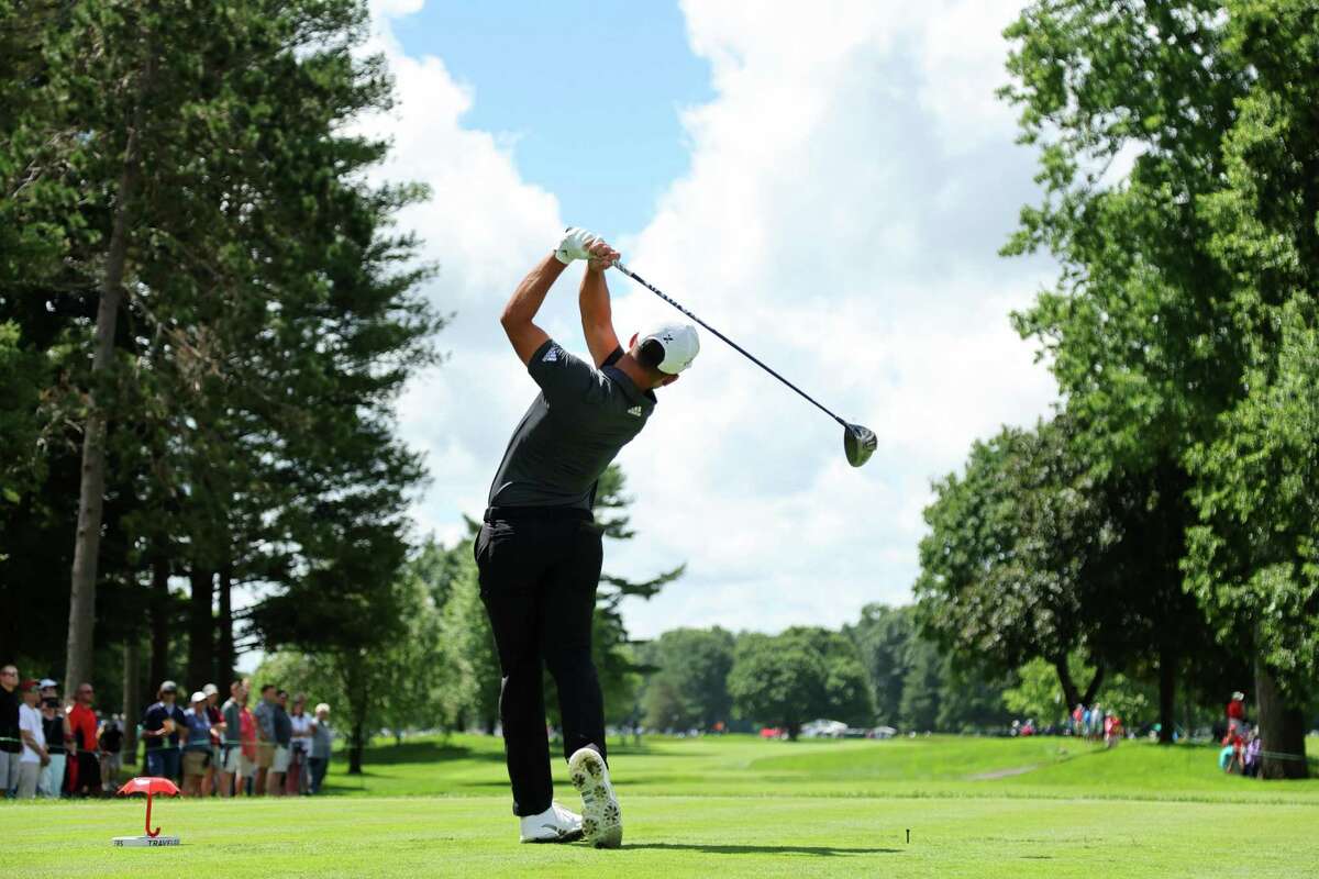 CROMWELL, CONNECTICUT - JUNE 23: Xander Schauffele of the United States plays his shot from the 16th tee during the first round of Travelers Championship at TPC River Highlands on June 23, 2022 in Cromwell, Connecticut. (Photo by Michael Reaves/Getty Images)