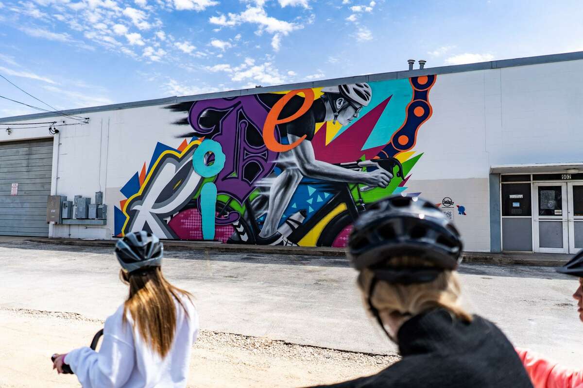 San Antonio Mural Ride offers pedal bike tours showcasing San Antonio’s outdoor murals and other street art, highlighting the artists behind them. One tour travels from downtown to the Pearl, while the other explores Southtown and the King William District. Guides also point out hidden gems among the city’s bars and restaurants.