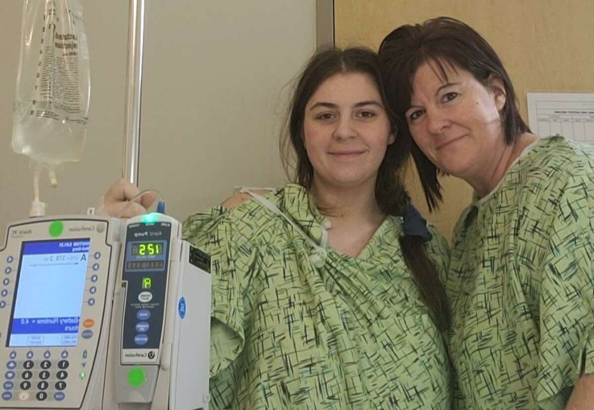 Maddison and her mother Carrie McFarland both underwent bariatric surgery on Dec. 29, 2021. They have since lost over 160 pounds collectively.