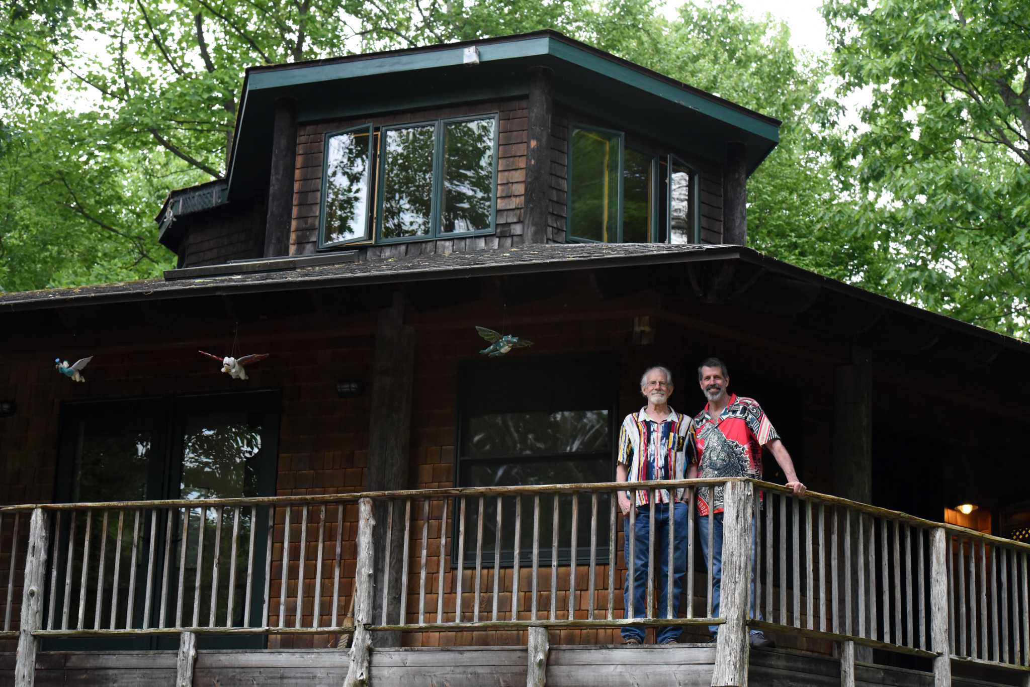 Theater professionals build six-sided dream house in Catskill - Vimarsana News