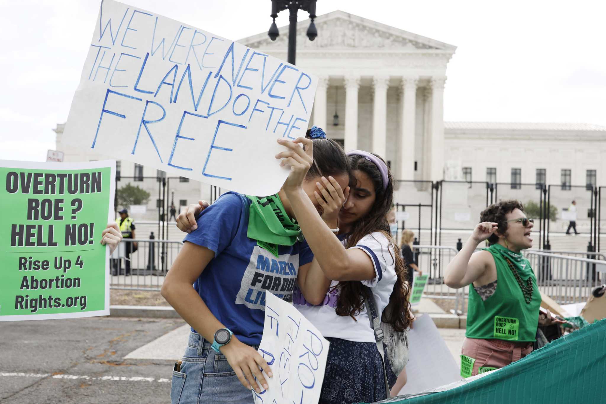 Supreme Court overturns Roe v Wade: Constitution does not confer