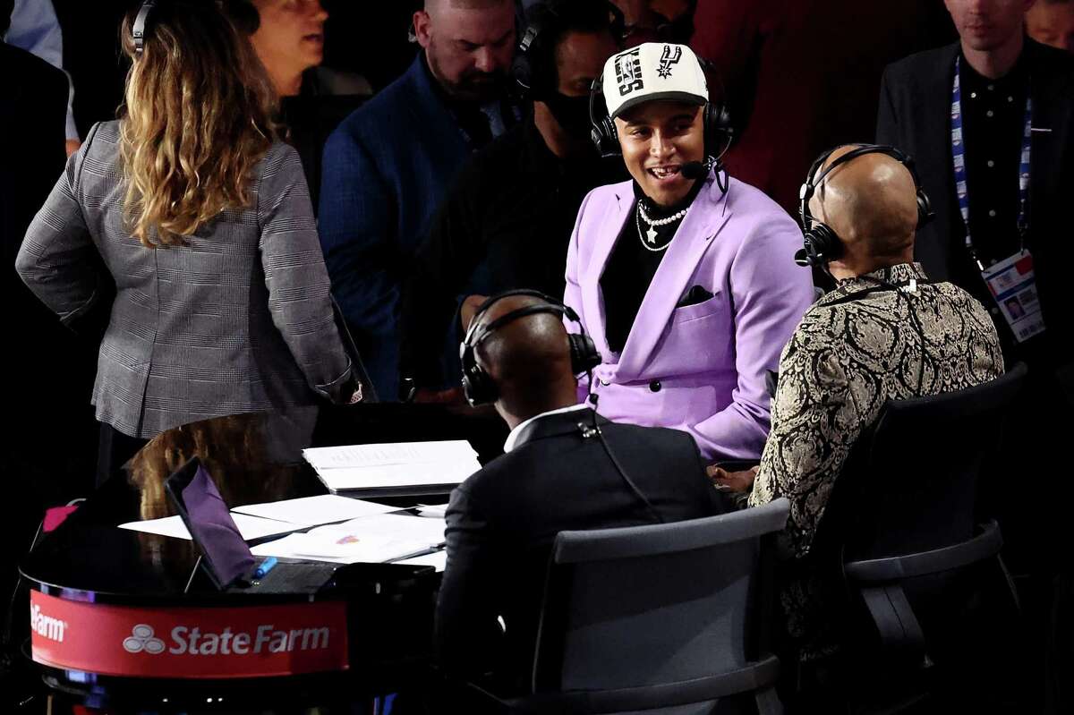 NEW YORK, NEW YORK - JUNE 23: Jeremy Sochan is interviews after being drafted 9th overall by the the San Antonio Spurs during the 2022 NBA Draft at Barclays Center on June 23, 2022 in New York City. NOTE TO USER: User expressly acknowledges and agrees that, by downloading and or using this photograph, User is consenting to the terms and conditions of the Getty Images License Agreement. (Photo by Arturo Holmes/Getty Images)