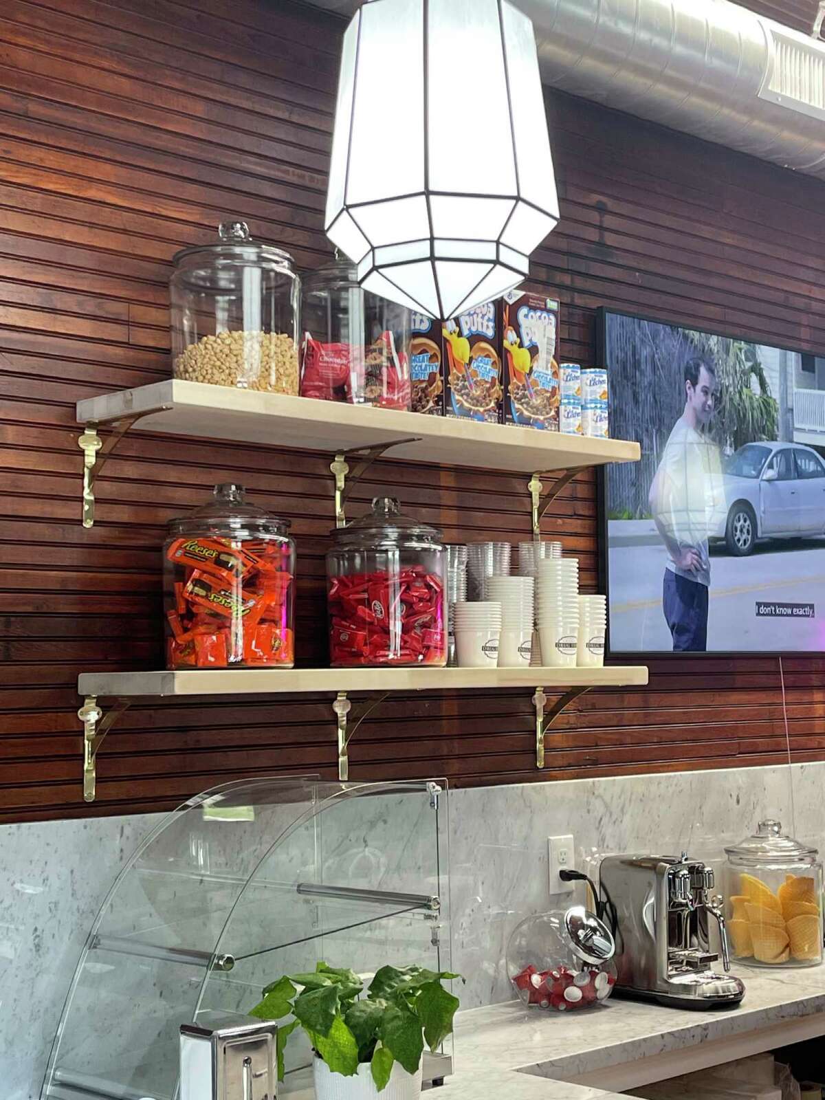 Reality TV stars who remodel historic Galveston homes open a new ice