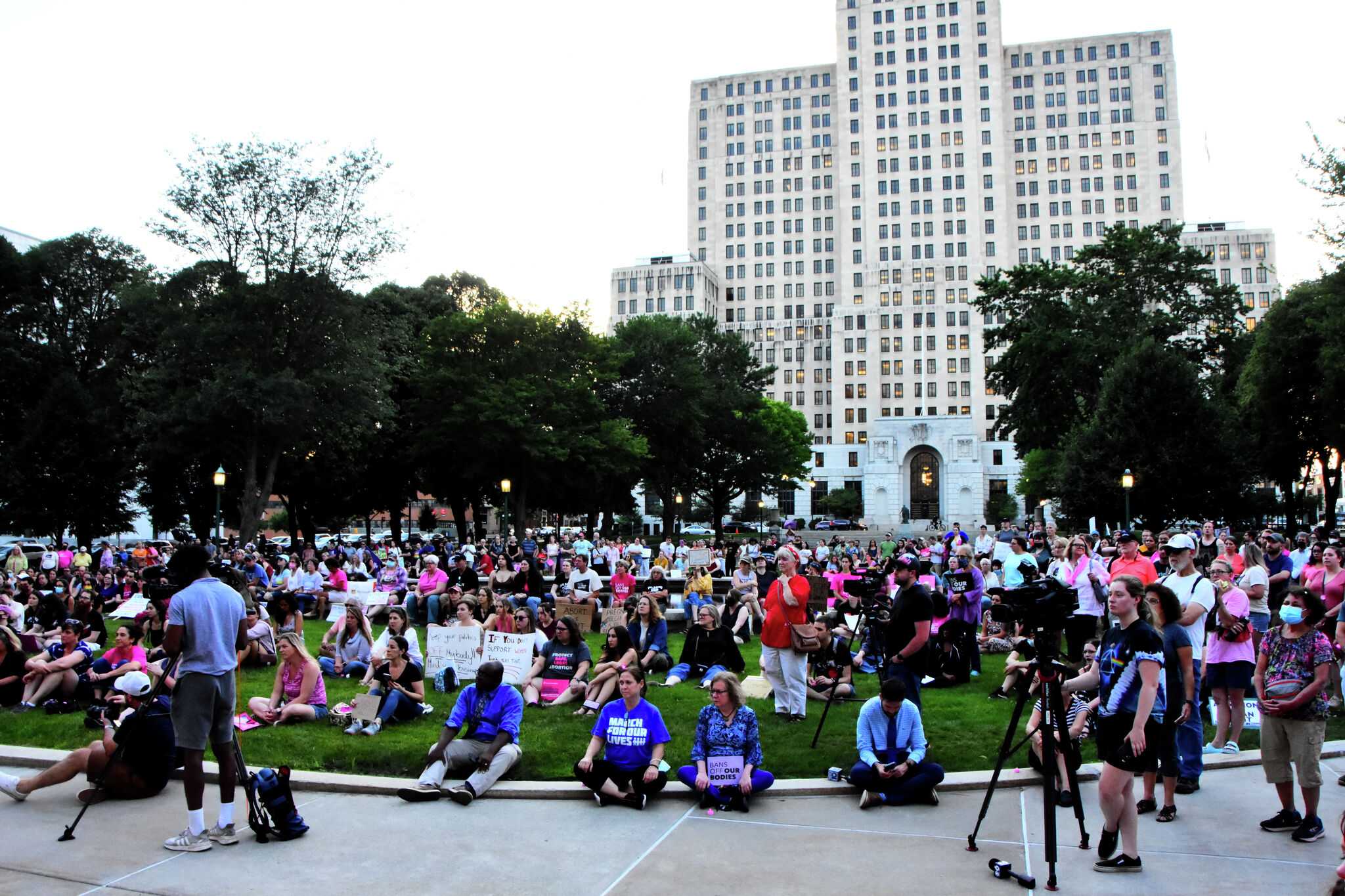 Abortion-rights supporters raise voices at rallies - Vimarsana News