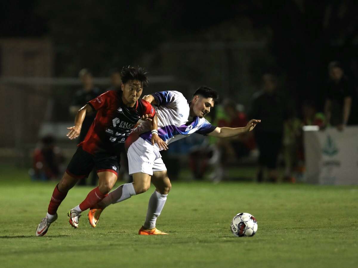 The Laredo Heat look to claim another three points as they play Fort Worth on Saturday.