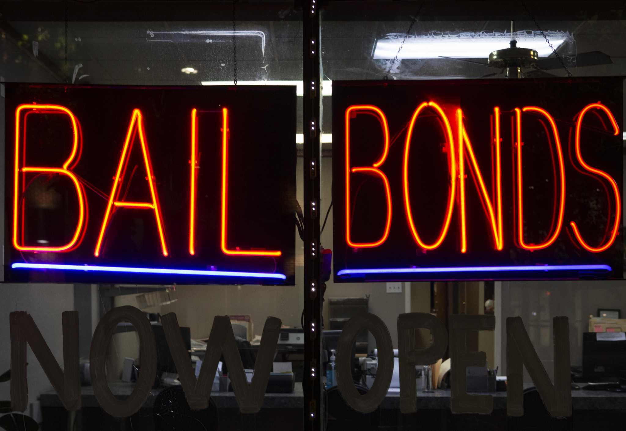 How Much Does A $10,000 Bail Bond Cost?