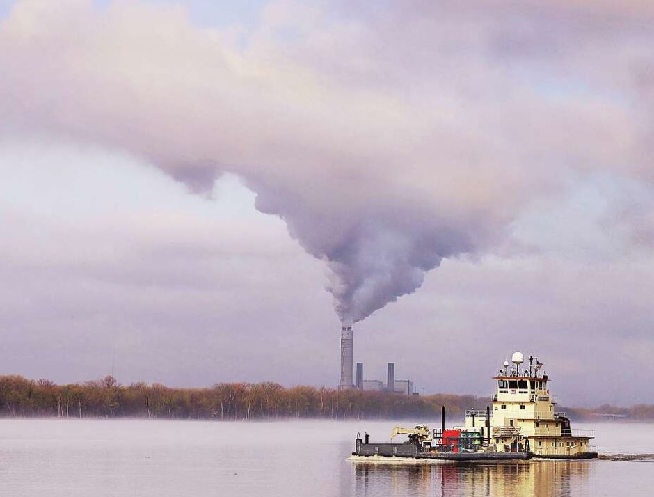 Ameren plans new solar farm, coal plant end