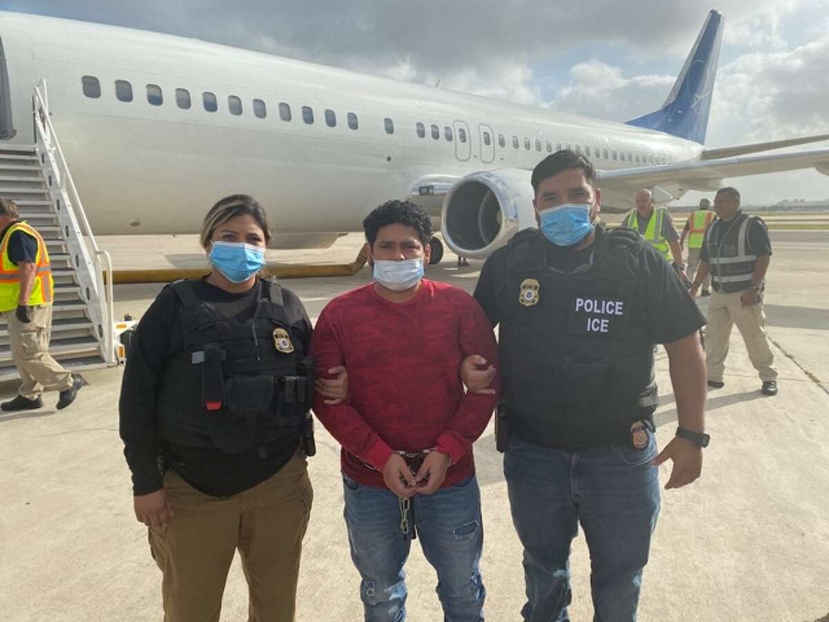 Immigration and Customs Enforcement-Enforcement and Removal Operations officers deported Jairo Samir Hernandez-Bautista via the San Antonio International Airport. Hernandez-Bautista was wanted for murder in his home country of Honduras.