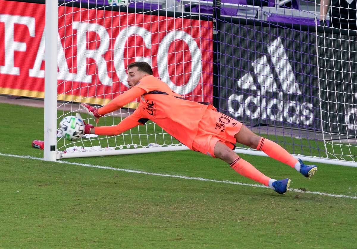 New England Revolution re-sign goalkeeper Matt Turner