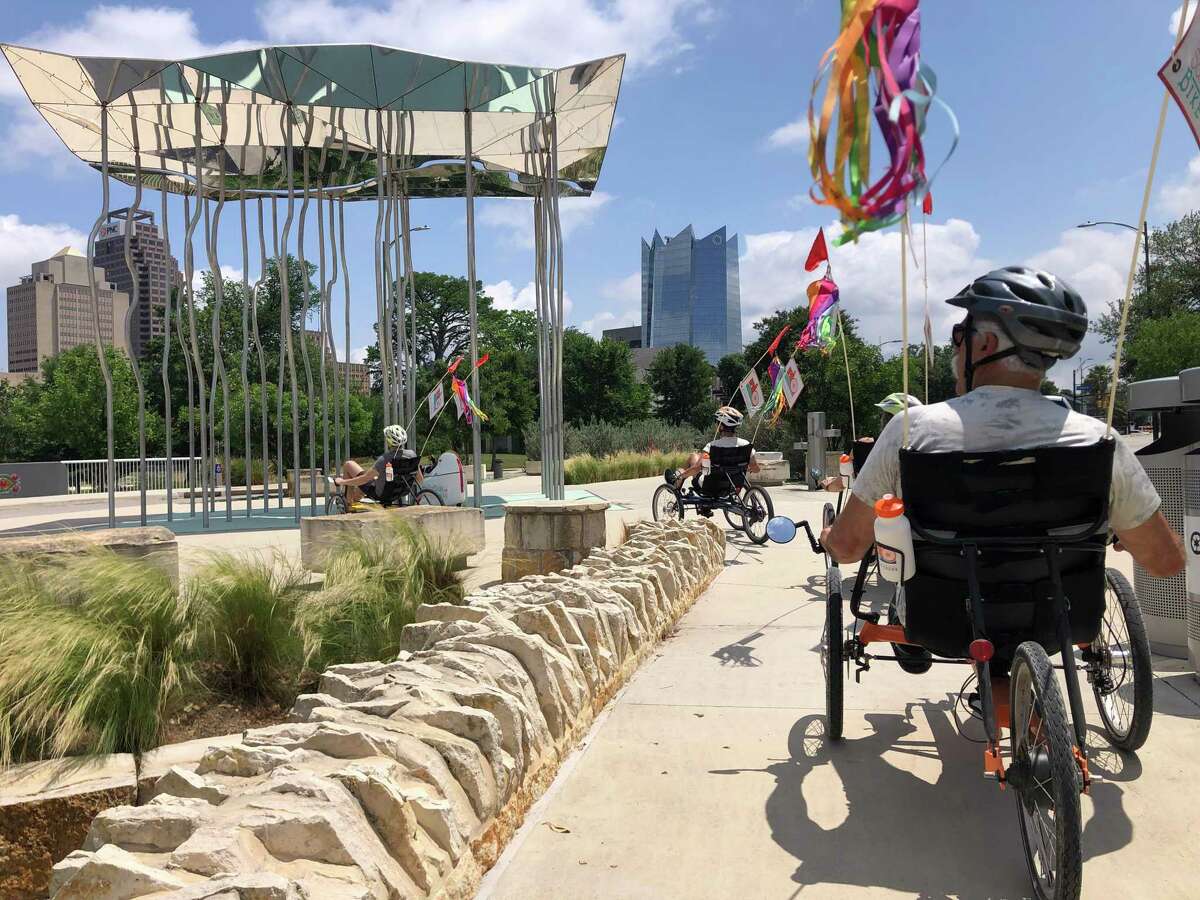 Tours of downtown San Antonio, missions, King William by bicycle, e