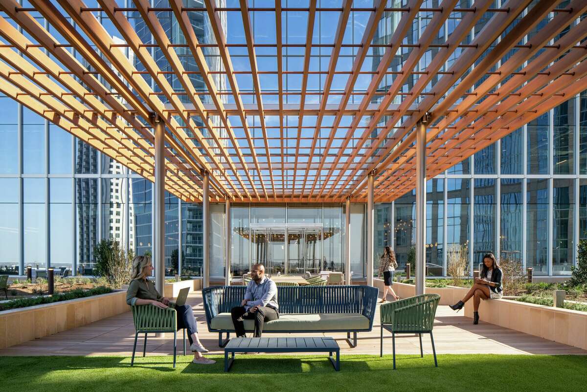 One of the key attractions to Texas Tower for tenants is its high priority on outdoor spaces, Hines said. Pictured is an outdoor space in Texas Tower, where LNG firm Cheniere Energy recently inked a major lease.