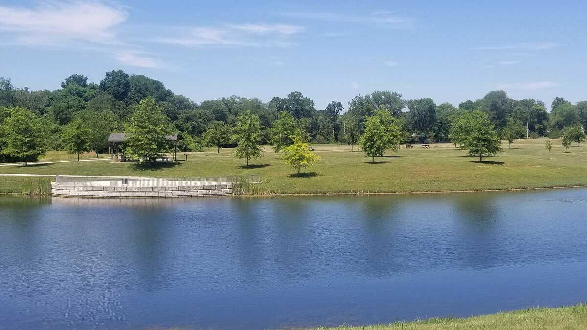 Ray M. Schon Park is located across from Glen Carbon Village Hall on North Main Street. The paved paths offer a scenic stroll around Schon Park lake through rolling greenspace. 