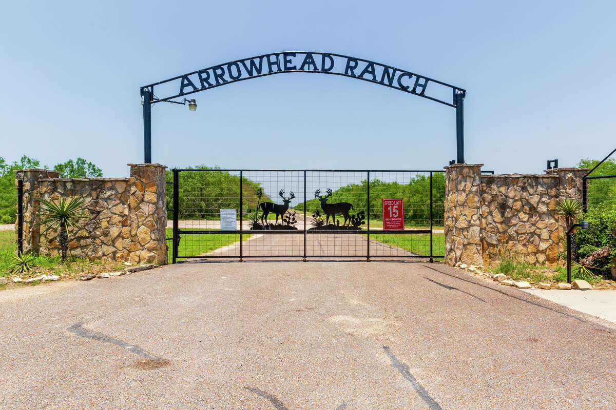 Lloyd Bentsen's former South Texas ranch up for grabs for 29.7M