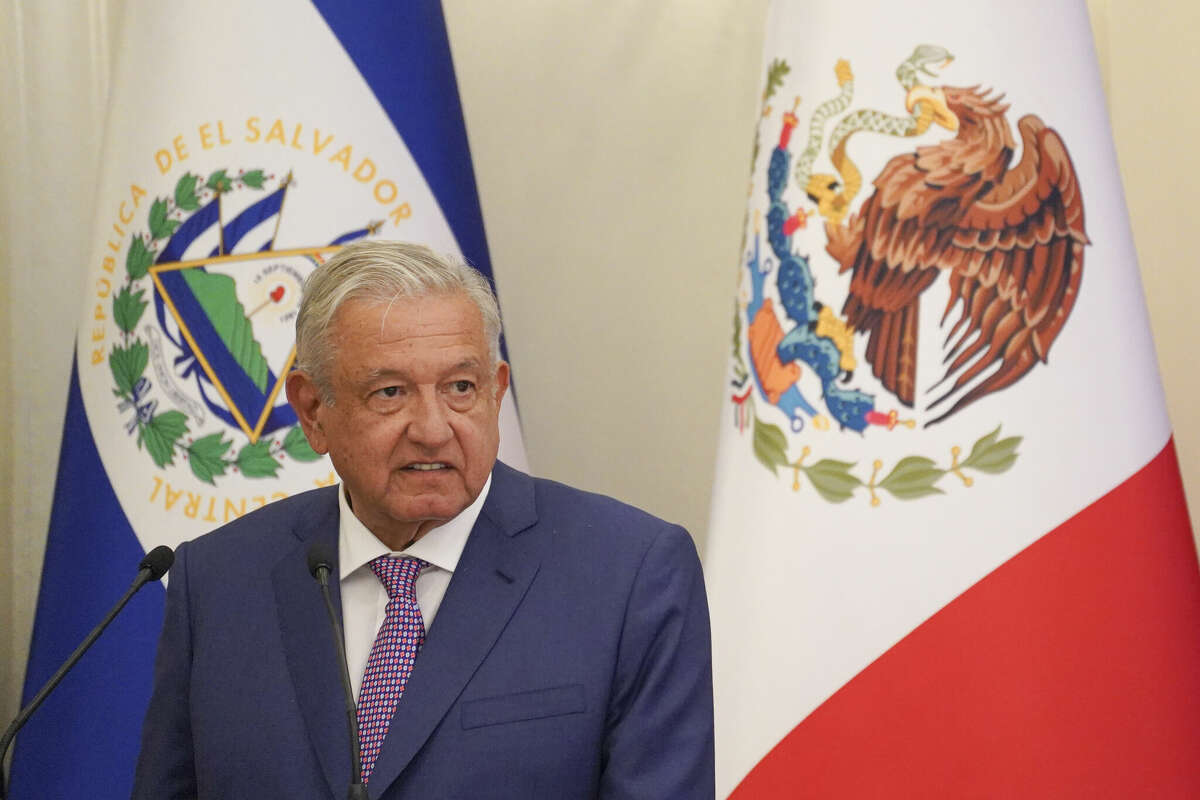 Mexican President Andrés Manuel López Obrador on Tuesday blamed human smugglers, poverty and a “lack of control” at the U.S.-Mexico border for the deaths of 50 immigrants in a tractor trailer on the Southwest Side. 