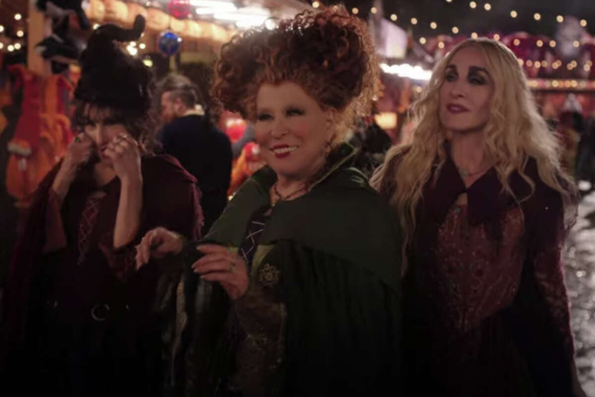 Hocus Pocus 2 Announced, and we are SO excited.