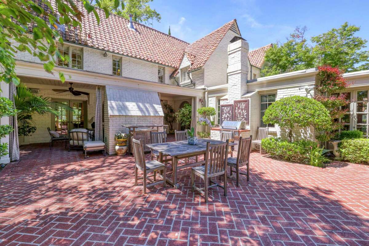 Famous California Home Once Owned By Ronald Reagan Hits The Market For ...